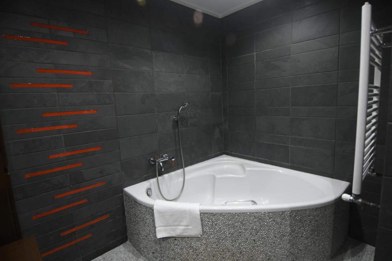 Double A Luxury Apartment テッサロニキ エクステリア 写真